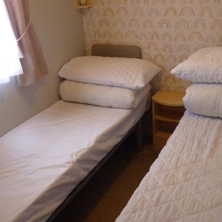 L&g FAMILY HOLIDAYS 8 BERTH CORAL BEACH EMMA MAX 4 ADULTS Ingoldmells Exterior foto